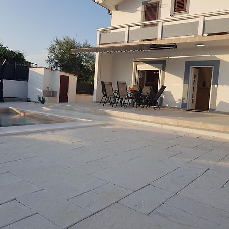 Apartment Vortex Sun Vir Εξωτερικό φωτογραφία